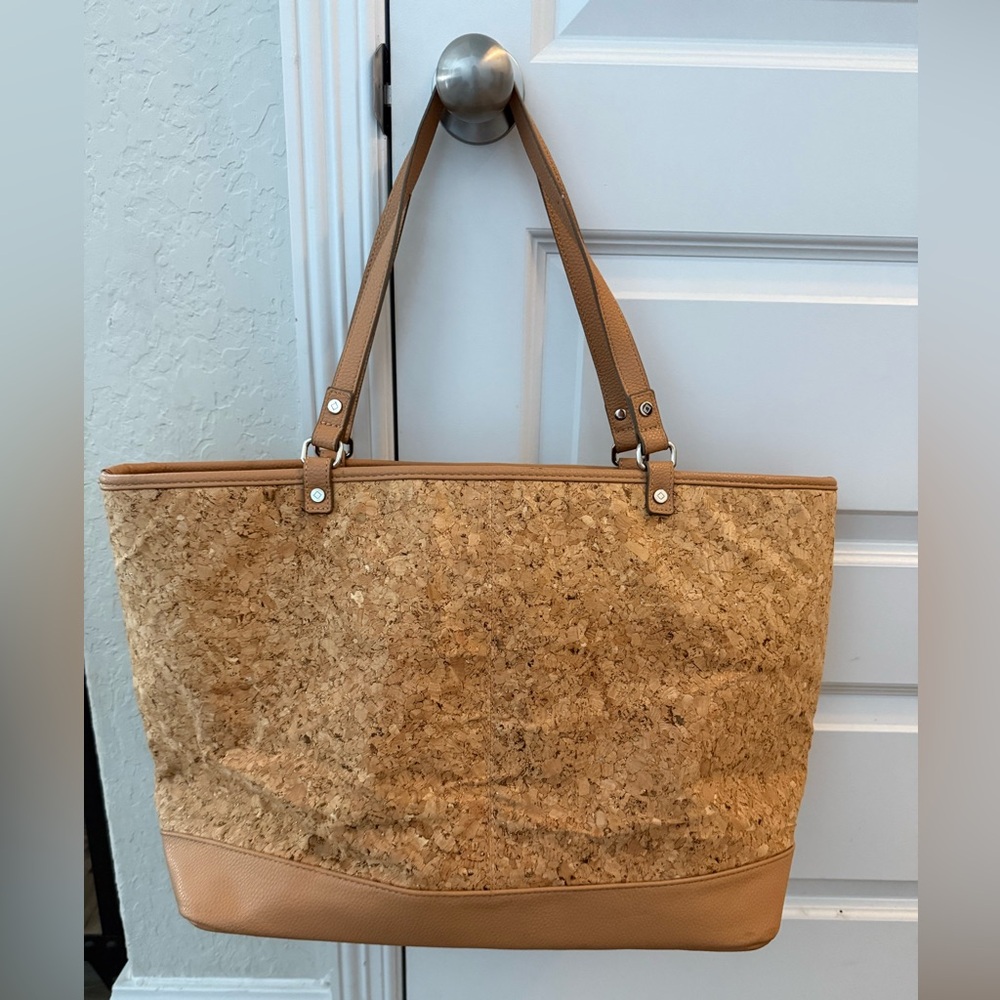 Jewell Cork Tote Bag - Picture 2 of 4